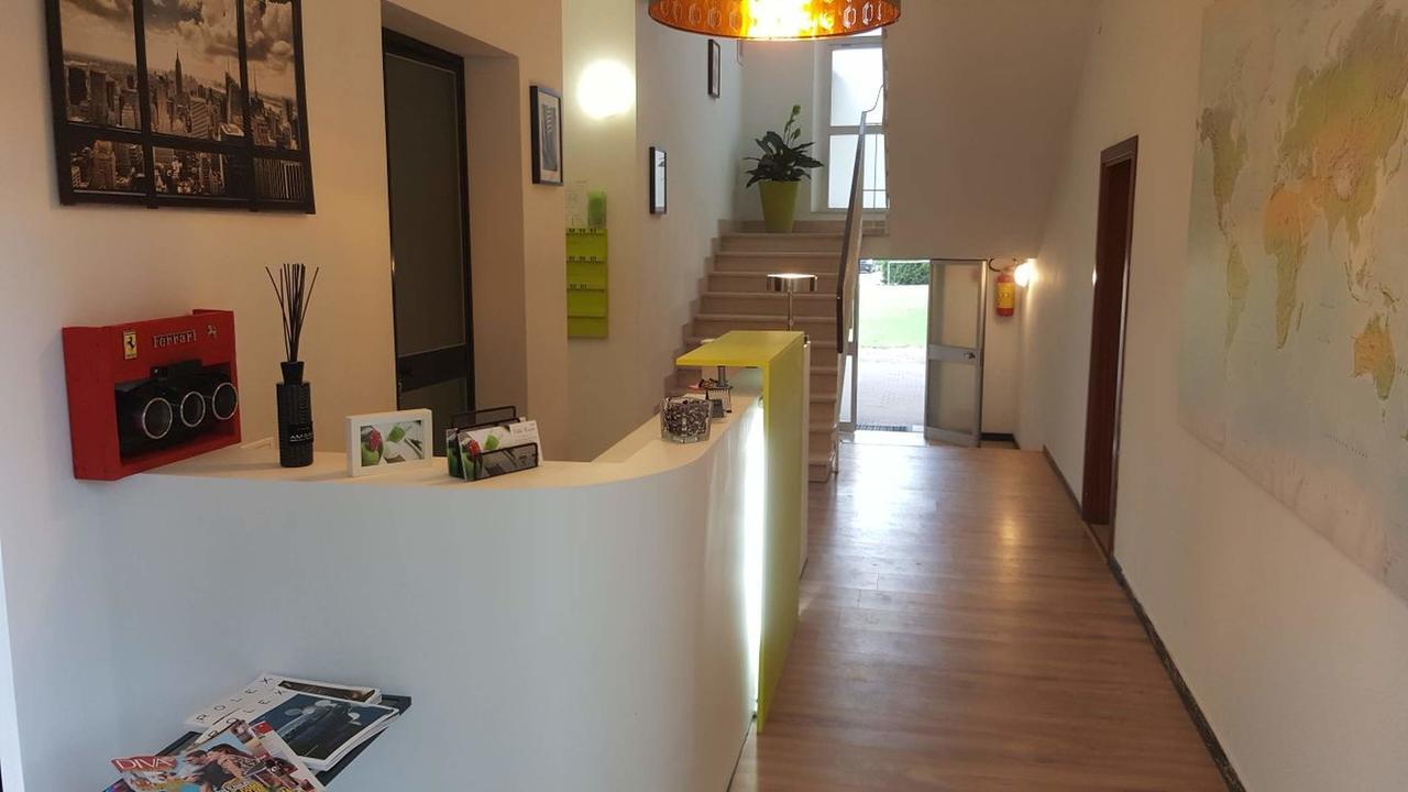 Hotel Villa Cesira Белариа-Игеа Марина Екстериор снимка