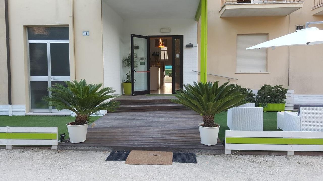 Hotel Villa Cesira Белариа-Игеа Марина Екстериор снимка